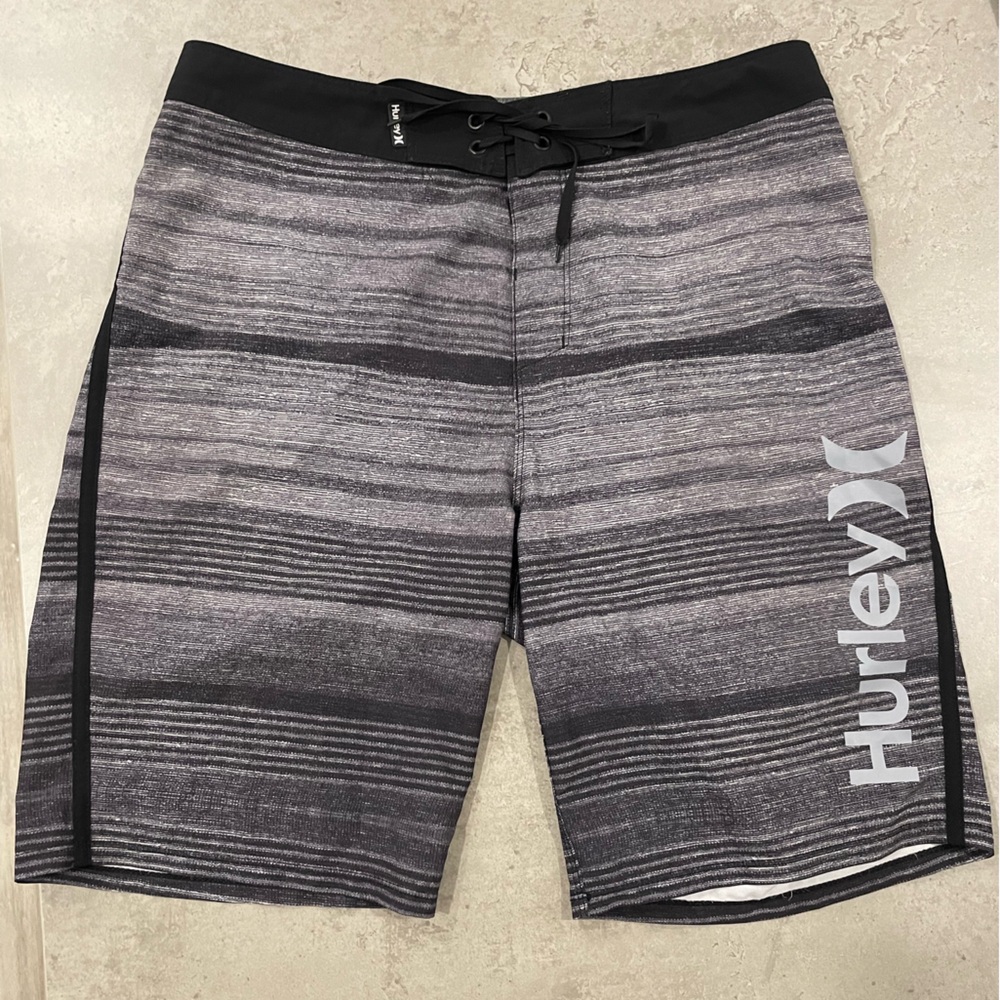 Men’s Hurley Phantom Boardshorts Shorts - Striped- 30